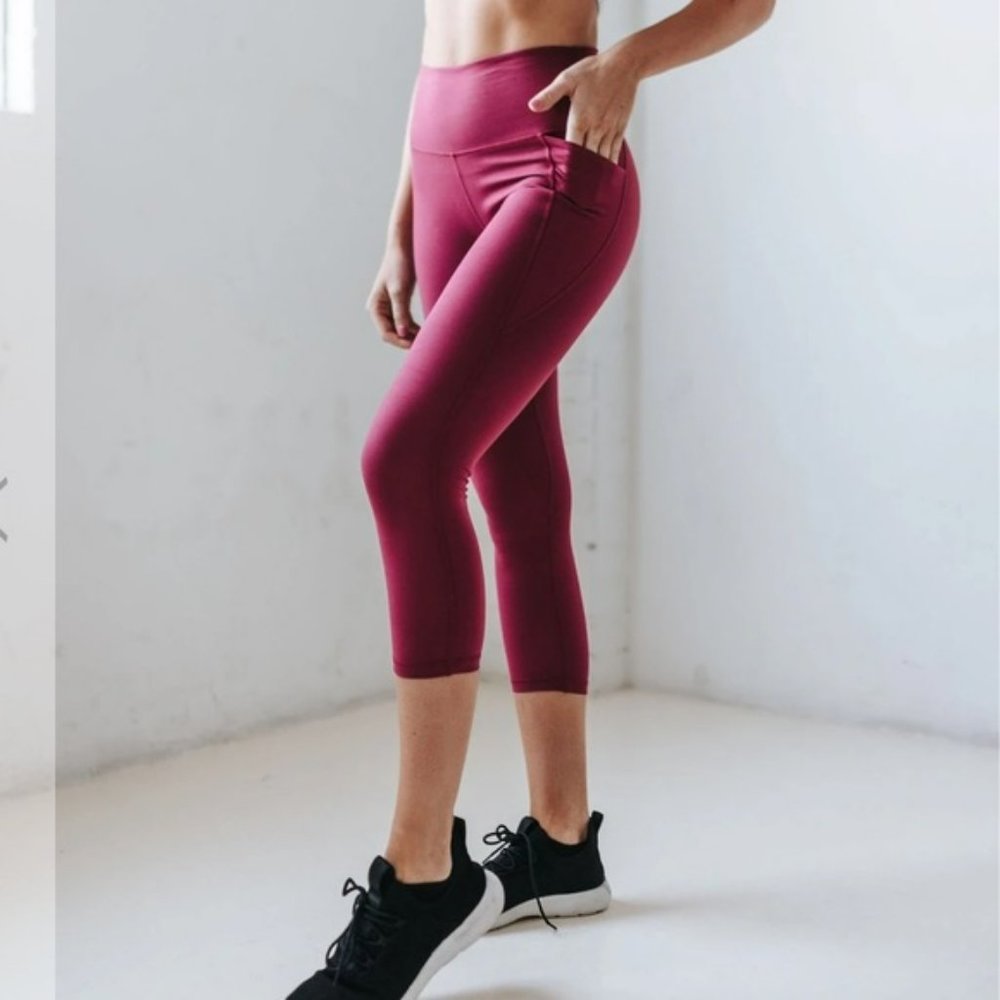 Senita Athletics Shatki Skin 7/8 Capri Pants - Merlot